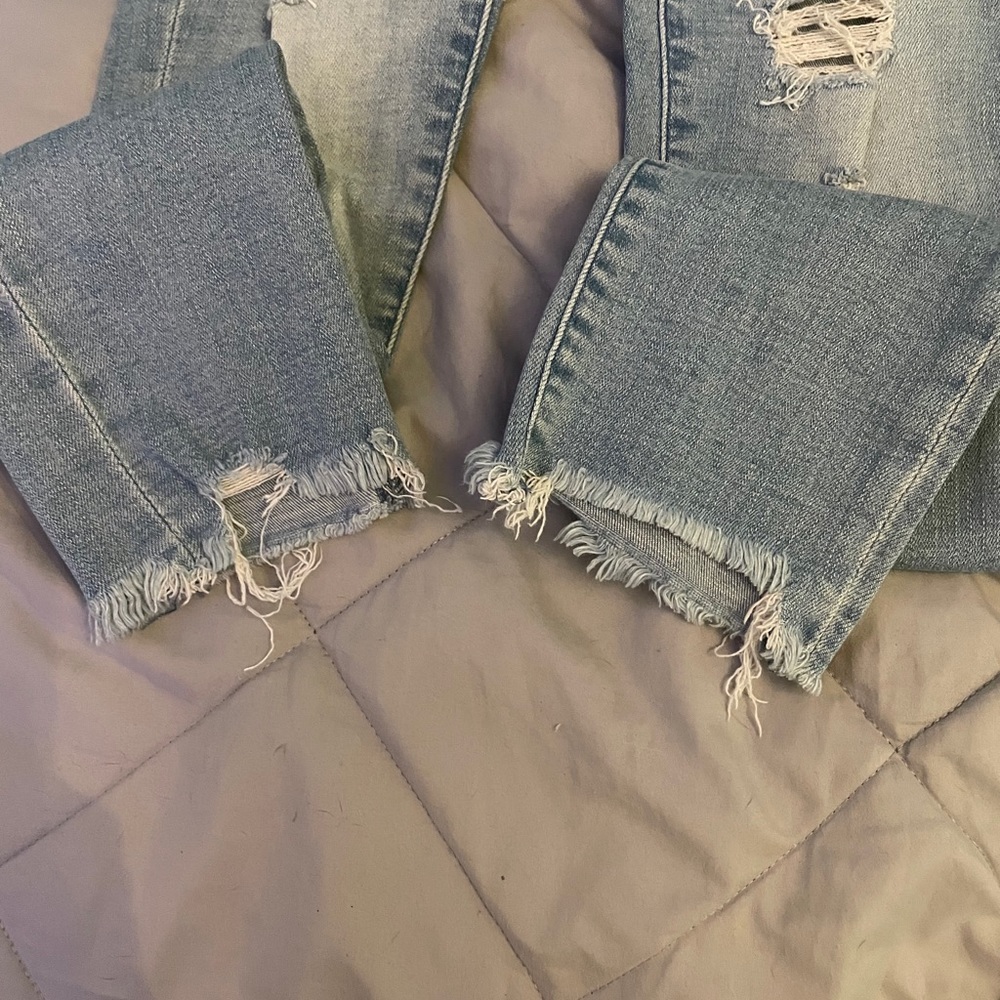 Abercrombie and Fitch Harper low rise ankle jeans